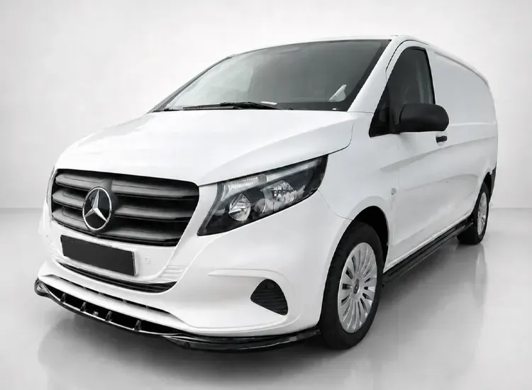 Sidokjolar på Mercedes Vito Long sedda snett framifrån