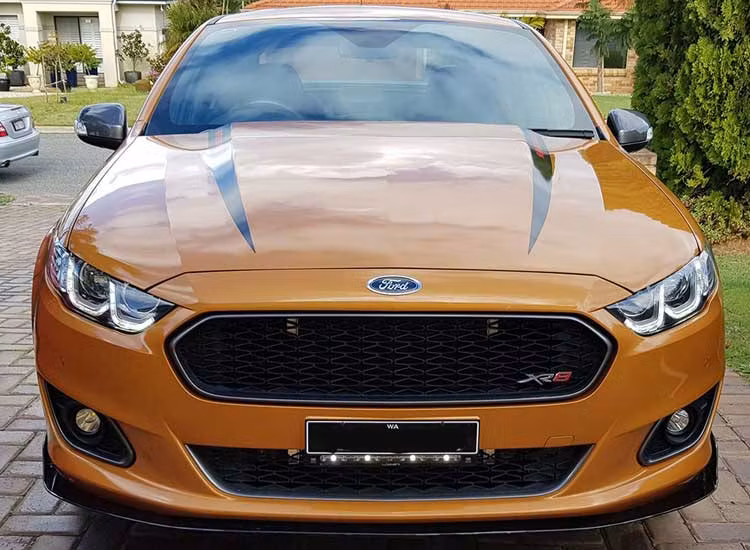 Lazer Linear-12 Elite med positionsljus