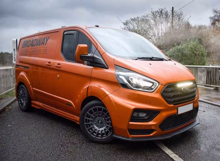 Lazer Linear-18 Elite med positionsljus