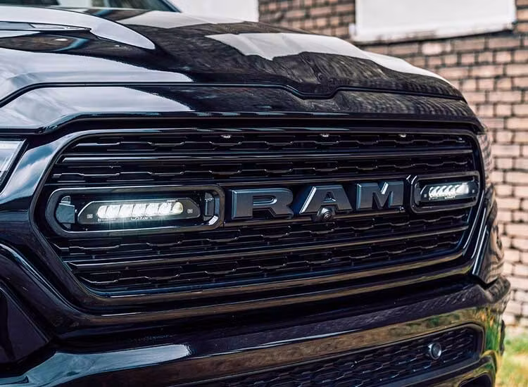 Extraljuskit Lazer Linear-6 Elite Dodge RAM 1500 2019+