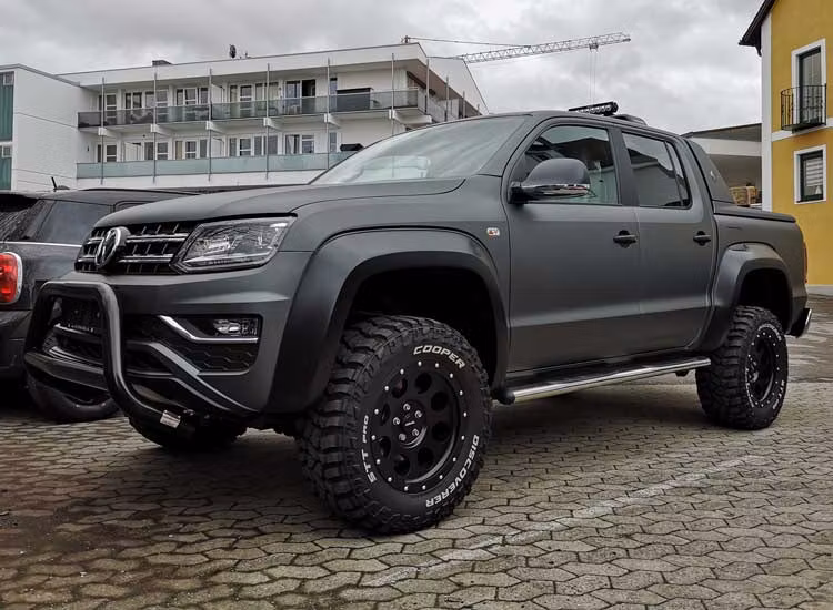 Cooper Discoverer STT PRO 305/55R20