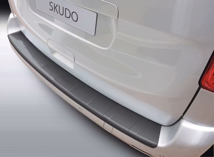 Stötfångarskydd svart ribbad Proace / Jumpy / Expert / Scudo / Vivaro MK3