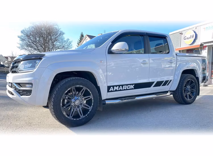 Komplett fälgpaket D88 Flatgrey Milled Rivets 9x18 6/114,3 ET25 265/60R18