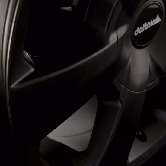 Delta WP Schwarz 17 tum 5/114,3 ET35 Dacia Duster