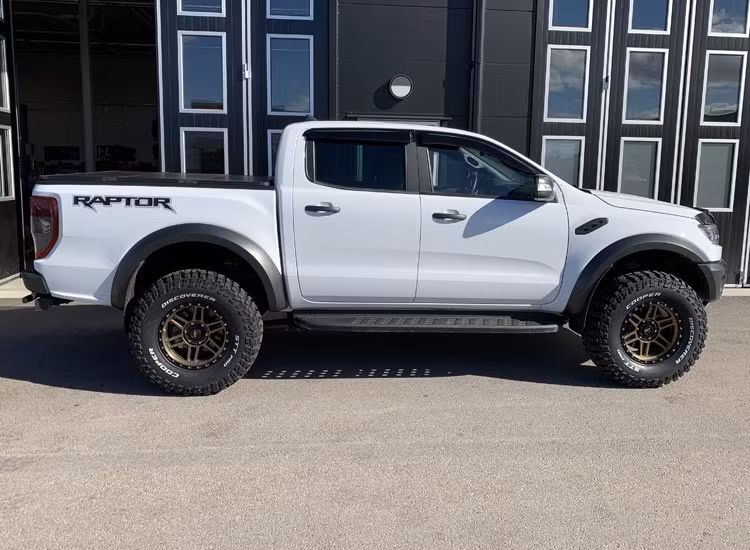 DIRT A.T D111 Bronze black lip 9x17 6x139,7 ET12 CB106,1