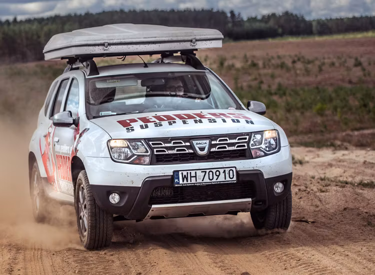 Pedders höjningssats 40mm Dacia Duster 2009+