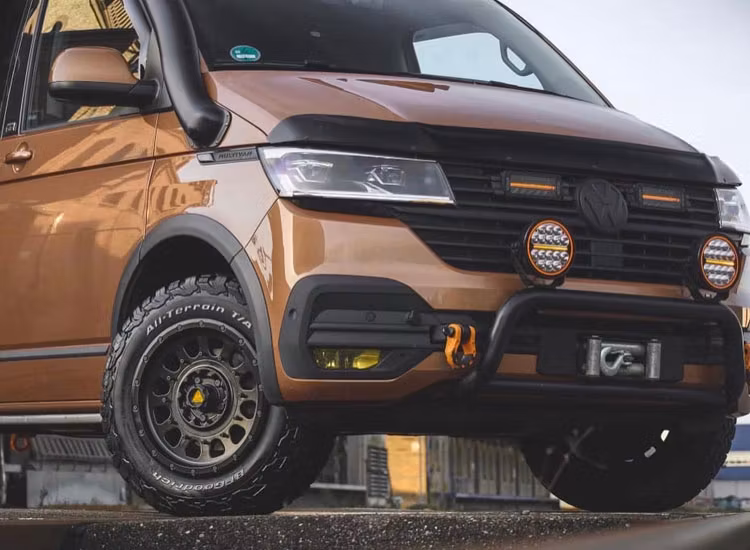 Twin Monotube Projekt Satinblack AT3 8X17 ET40 VW T5 / T6 / T6.1