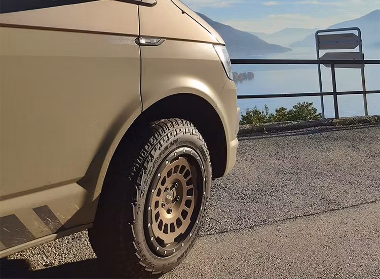 Twin Monotube Projekt Earth AT 8X17 ET40 VW T5 / T6 / Amarok