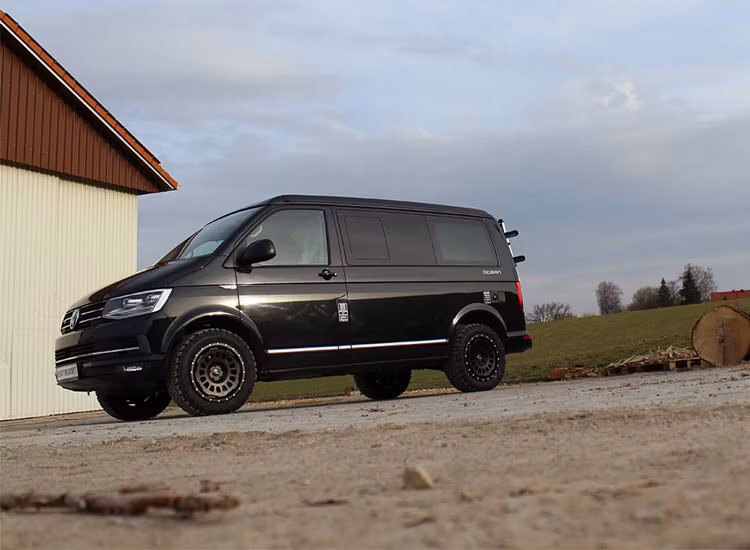 Twin Monotube Projekt Satinsvart AT 8X18 ET45 VW T5 / T6 / T6.1 / Amarok