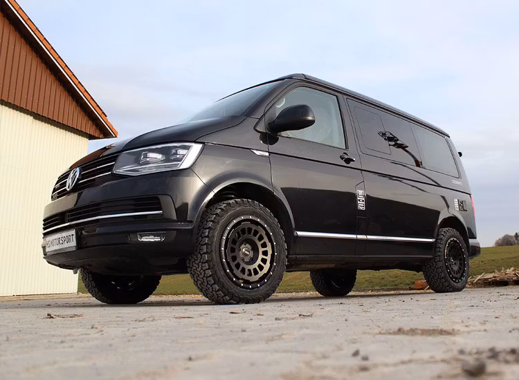 Twin Monotube Projekt Satinsvart AT 8X18 ET45 VW T5 / T6 / T6.1 / Amarok