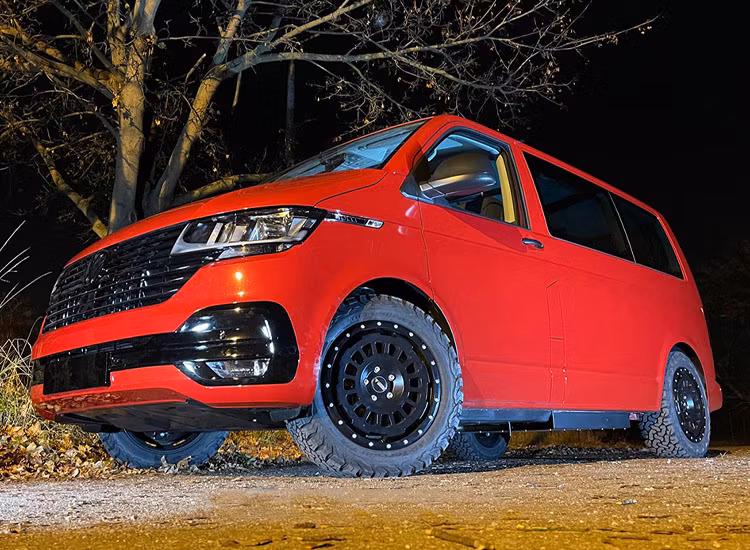 Twin Monotube Projekt Satinsvart AT 8X18 ET45 VW T5 / T6 / T6.1 / Amarok