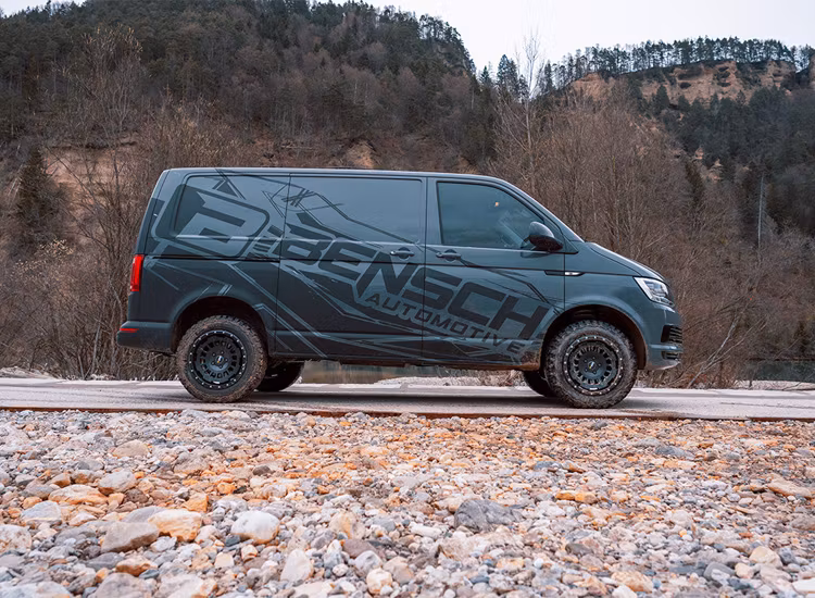 Twin Monotube Projekt Satinblack AT 8X17 ET40 VW T5 / T6 / Amarok