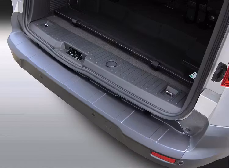 Stötfångarskydd svart ribbad Ford Transit / Tourneo Connect 14-21