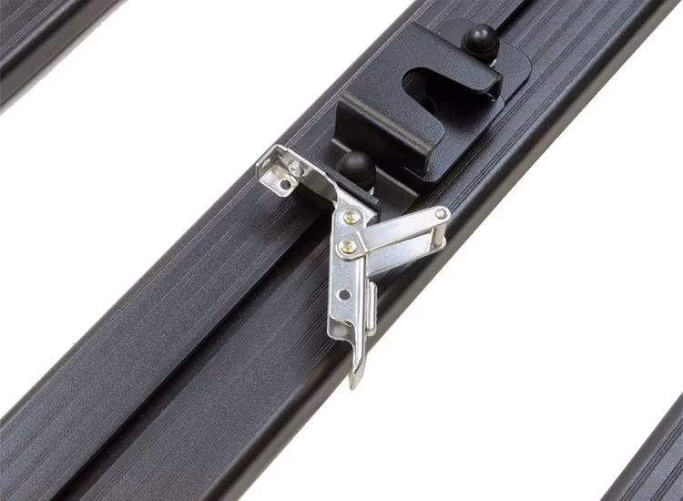 Front Runner snabbfästen för taktält