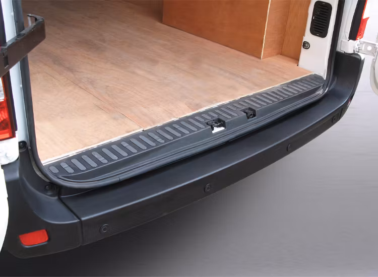 Stötfångarskydd svart Opel Movano / Renault Master 2010+