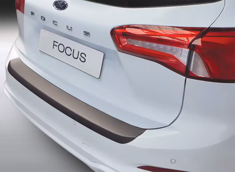 Stötfångarskydd svart Ford Focus 2018+