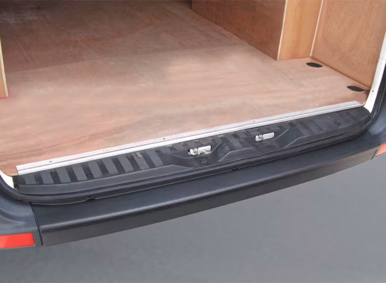 Stötfångarskydd svart VW Crafter / Mercedes Sprinter