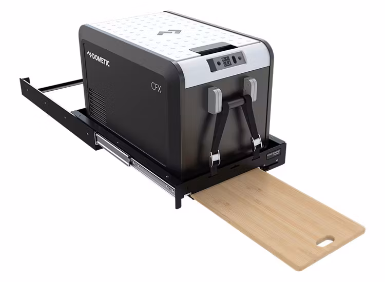 Front Runner lastsläde med skärbräda för Dometic kylbox 35-45L