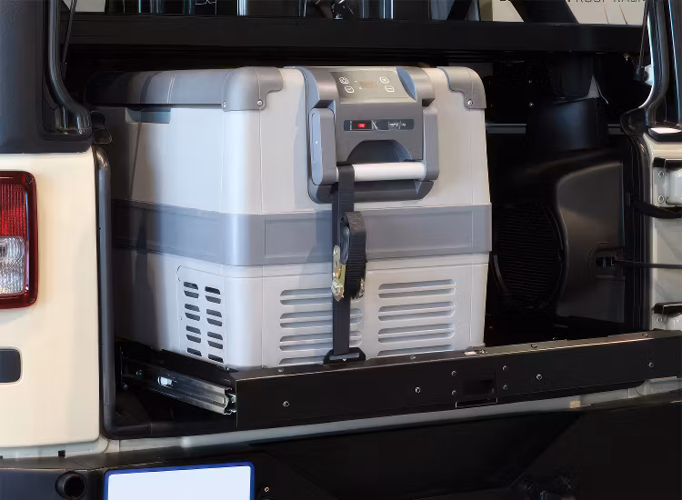 Front Runner lastsläde Jeep Wrangler JKU