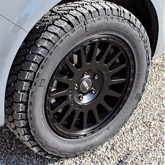 Twin Monotube Projekt Satinsvart AT2 8X18 ET45 VW T5 / T6 / T6.1 / Crafter