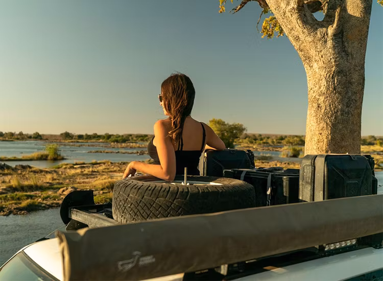 Adapterfäste för batwing markis till Front Runner takplattform