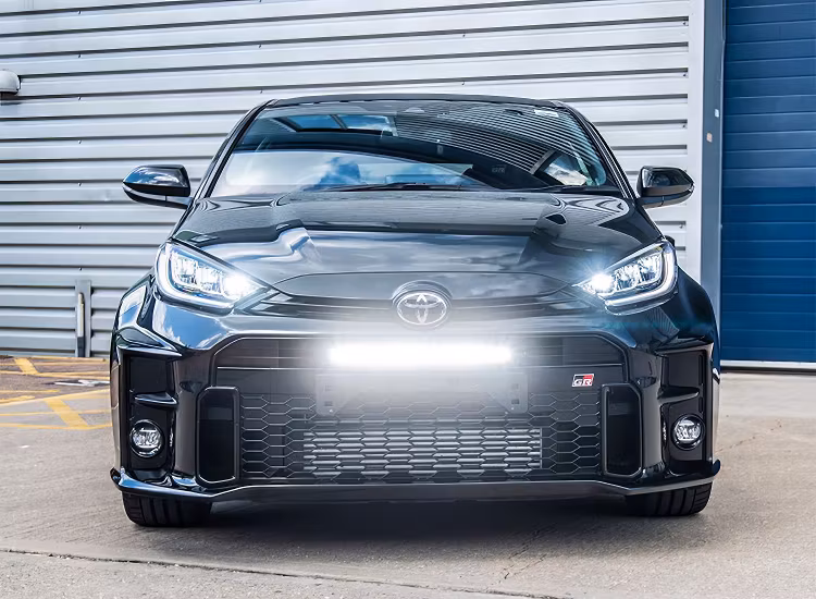 Monteringskit balkfästen universal