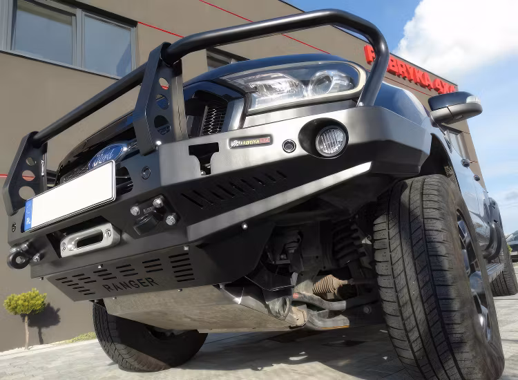 Stötfångare med vinschplatta och frontbåge Ford Ranger 2015-2019