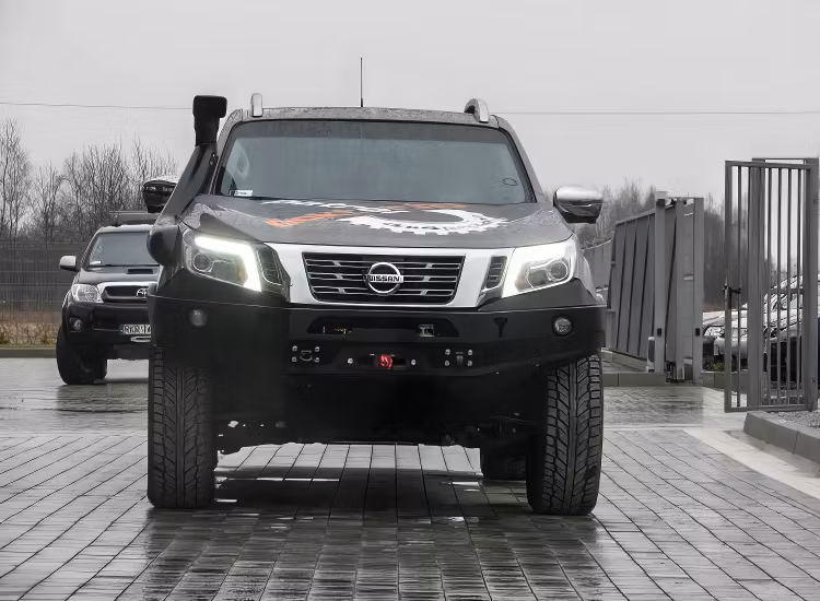 Stötfångare fram Offroad F4X4 Nissan Navara D23