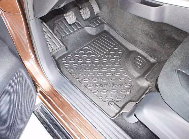 Kupémattor komplett set med hög kant Navara / Alaskan