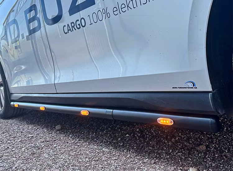 Sidorör Brace-It LED för VW ID. Buzz 2022+