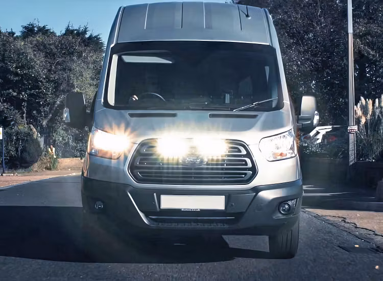 Extraljuskit Lazer ST-4 Ford Transit 2015-2019