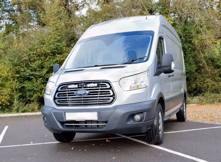 Extraljuskit Lazer ST-4 Ford Transit 2015-2019