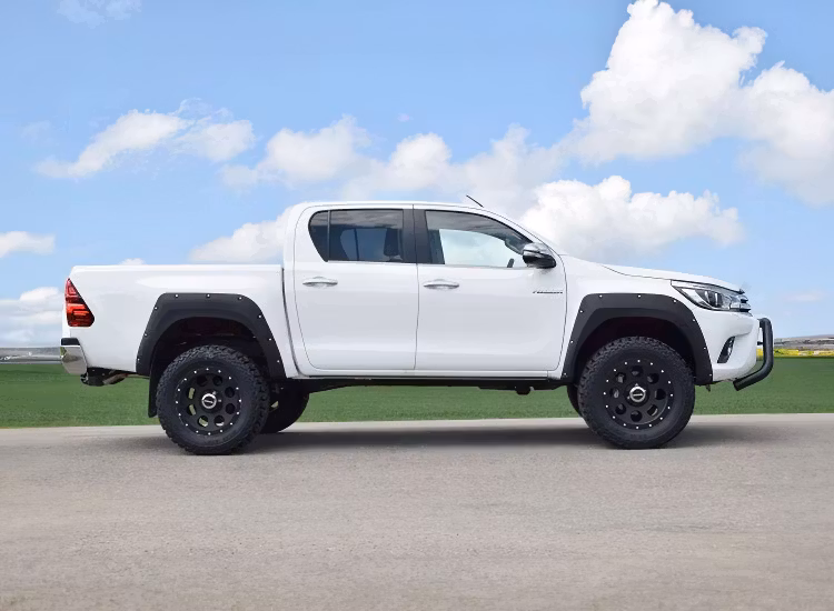 Karosshöjning Delta 4X4 100mm Toyota Hilux 2016-2020