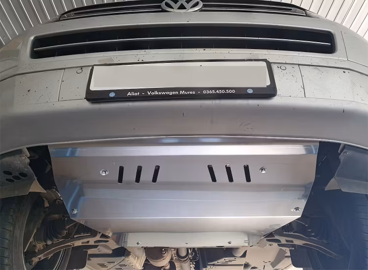 Underkörningsskydd Motor/Växellåda/Kylare VW T5/T6/T6.1 2004-2023