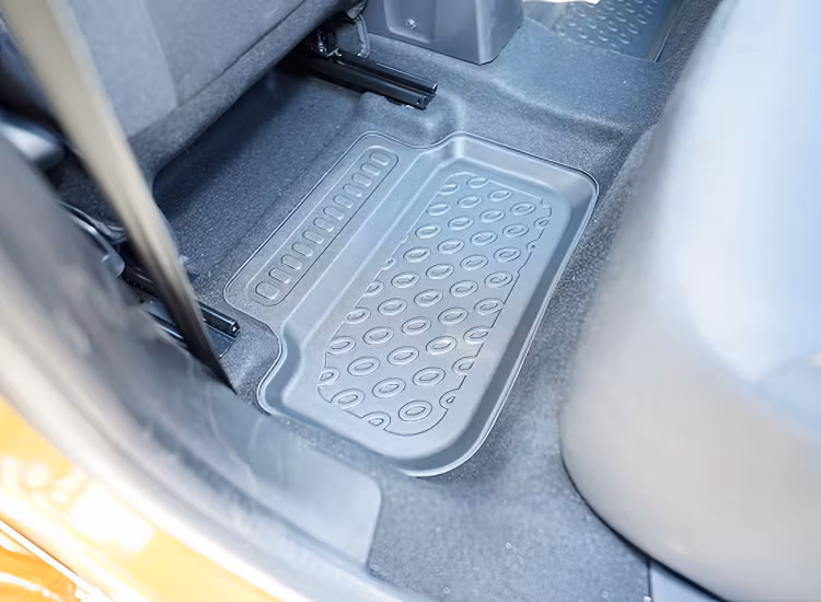 Kupémattor med hög kant Dacia Sandero III 2021+