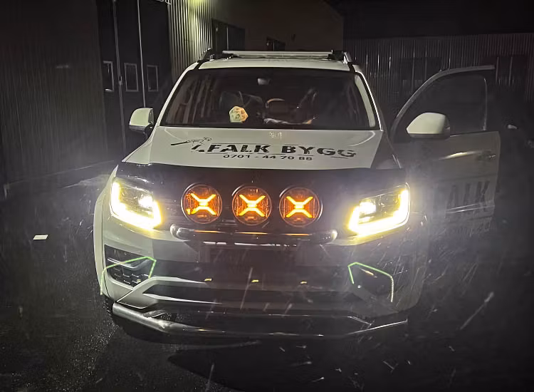 2-Pack BaseX Lights 9 tums LED-extraljus med kabelsats