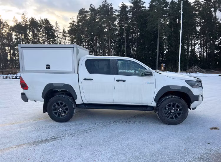 Pedders höjningssats EHD 300kg+ 40mm Toyota Hilux 2015+