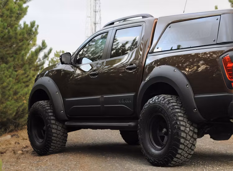 Skärmbreddare 45mm Nissan Navara 2016-2021