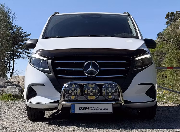 Låg frontbåge för 3st extraljus Mercedes Vito/V-Klass 2024+