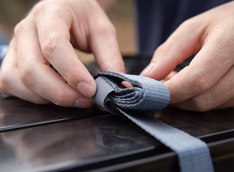 Modellanpassade korta elastiska spännband grå 2st Front Runner