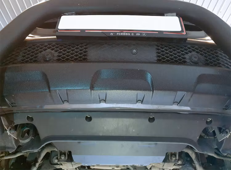 Underkörningsskydd Kylare Alaskan 2017+ / Navara 15-21 / X-Classe 17-20