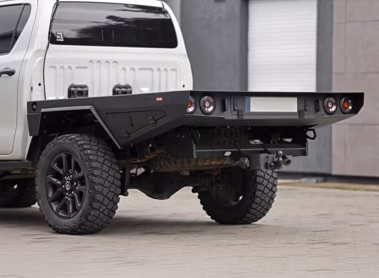 Transportflak med fällbara lämmar Toyota Hilux dubbelhytt 2015+