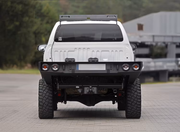 Transportflak med fällbara lämmar Toyota Hilux dubbelhytt 2015+