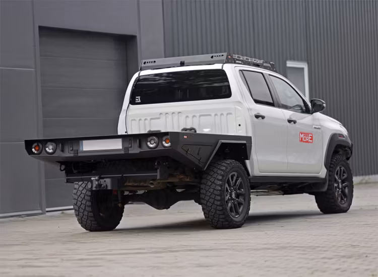 Transportflak med fällbara lämmar Toyota Hilux dubbelhytt 2015+