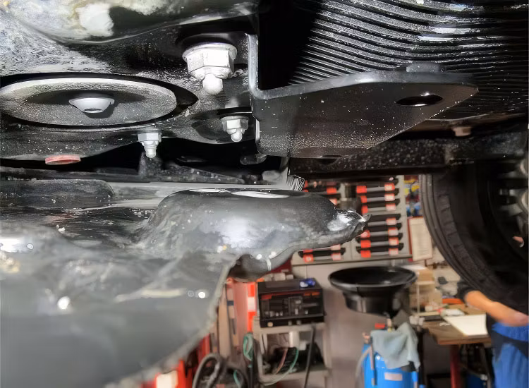 Hasplåt motor & växellåda alu 4mm Mercedes Vito / V-Klass 4X4 2014+