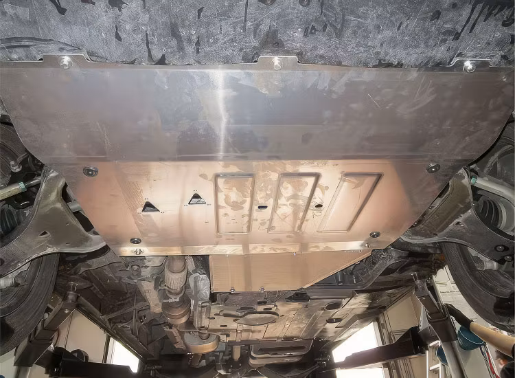 Hasplåt motor & växellåda alu 4mm Mercedes Vito / V-Klass 4X4 2014+