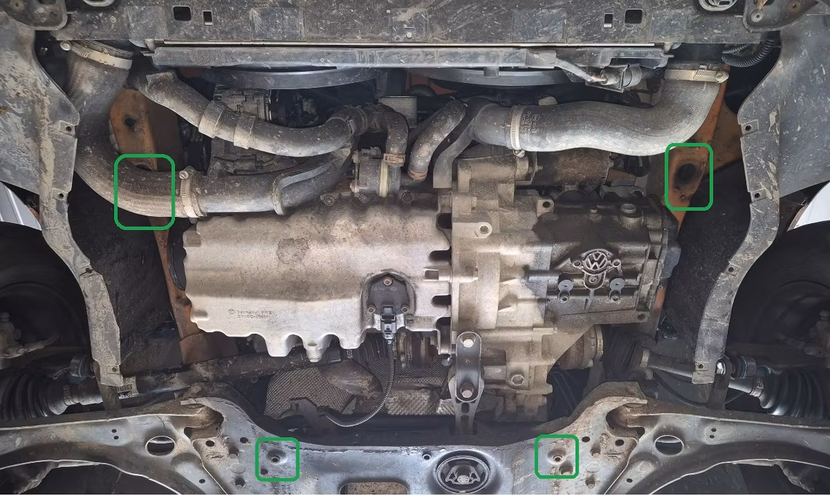 Underkörningsskydd motor / växellåda VW Caddy 2010-2020