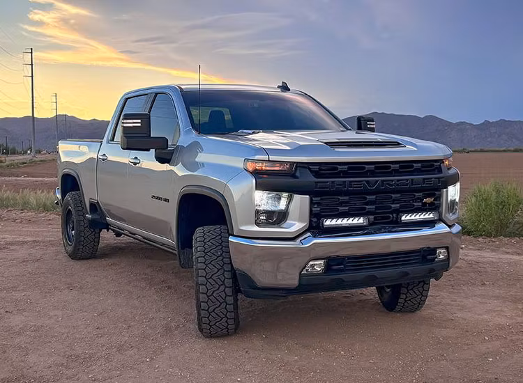 Extraljuskit Lazer Triple-R 1000 Elite Chevrolet Silverado 2500/3500 2020–2023