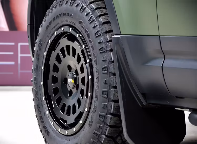 Twin Monotube Projekt Satinsvart AT18 8.5X18 ET35 Defender