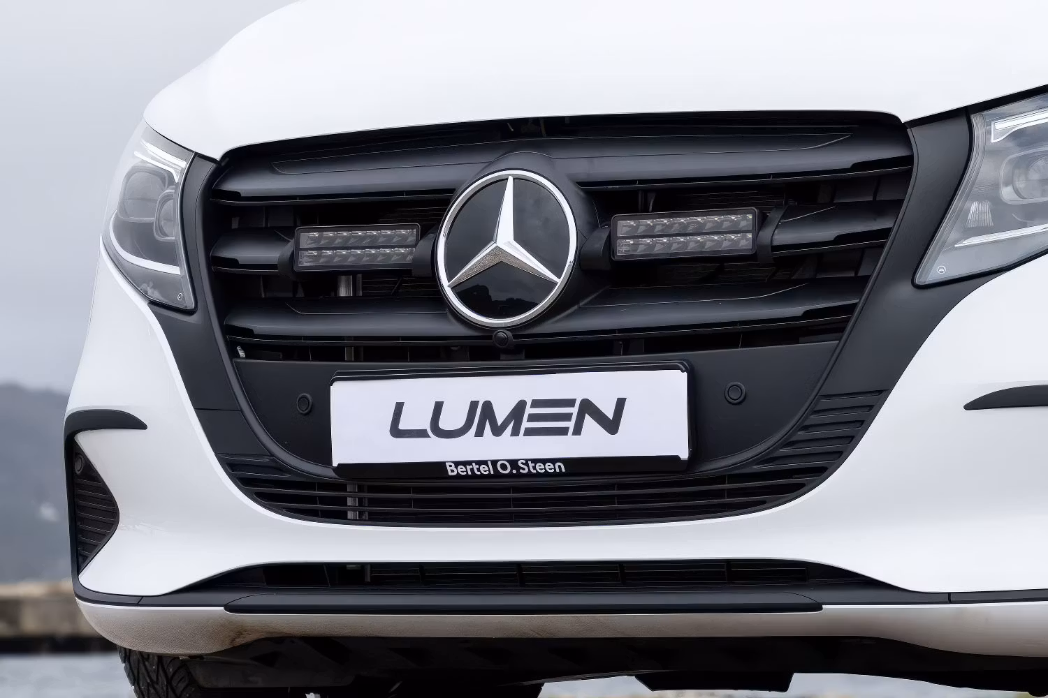 Lumen grillkit Helios SQ16 Mercedes Vito 2024+